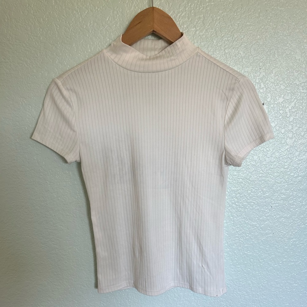 turtleneck tee
